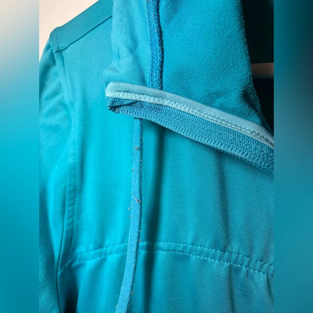 π ALO Yoga Blue Zip-Up Hoodie β Size M β Comfiest Thing You'll Ever Own! π - Picture 6 of 16